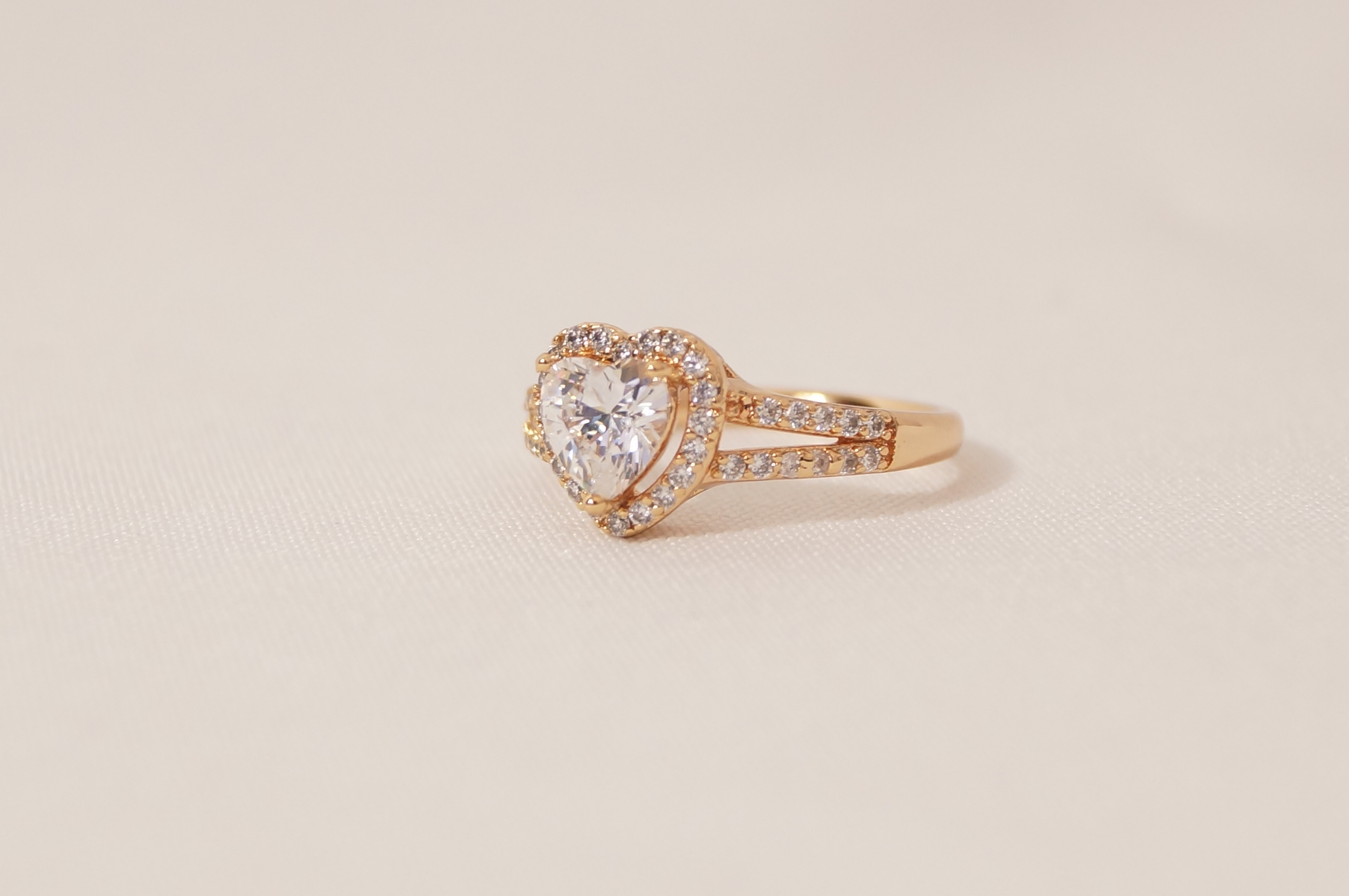 Anillo Corazón Blanco