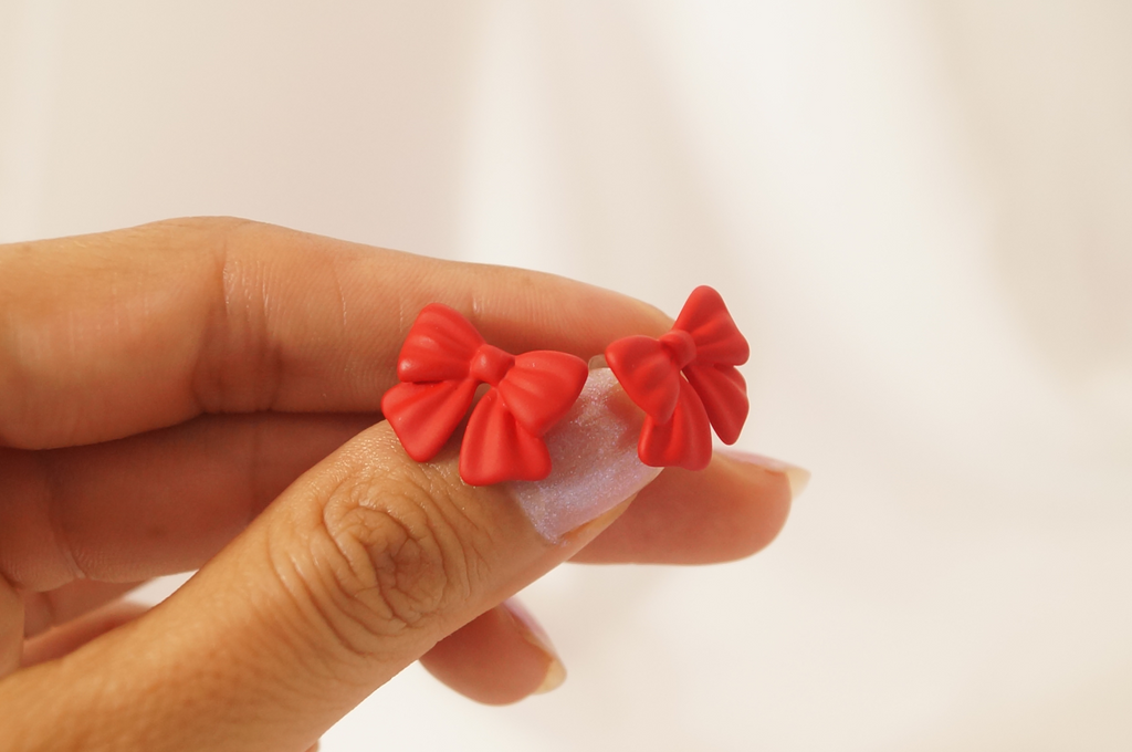 Aretes de Moñito Rojo