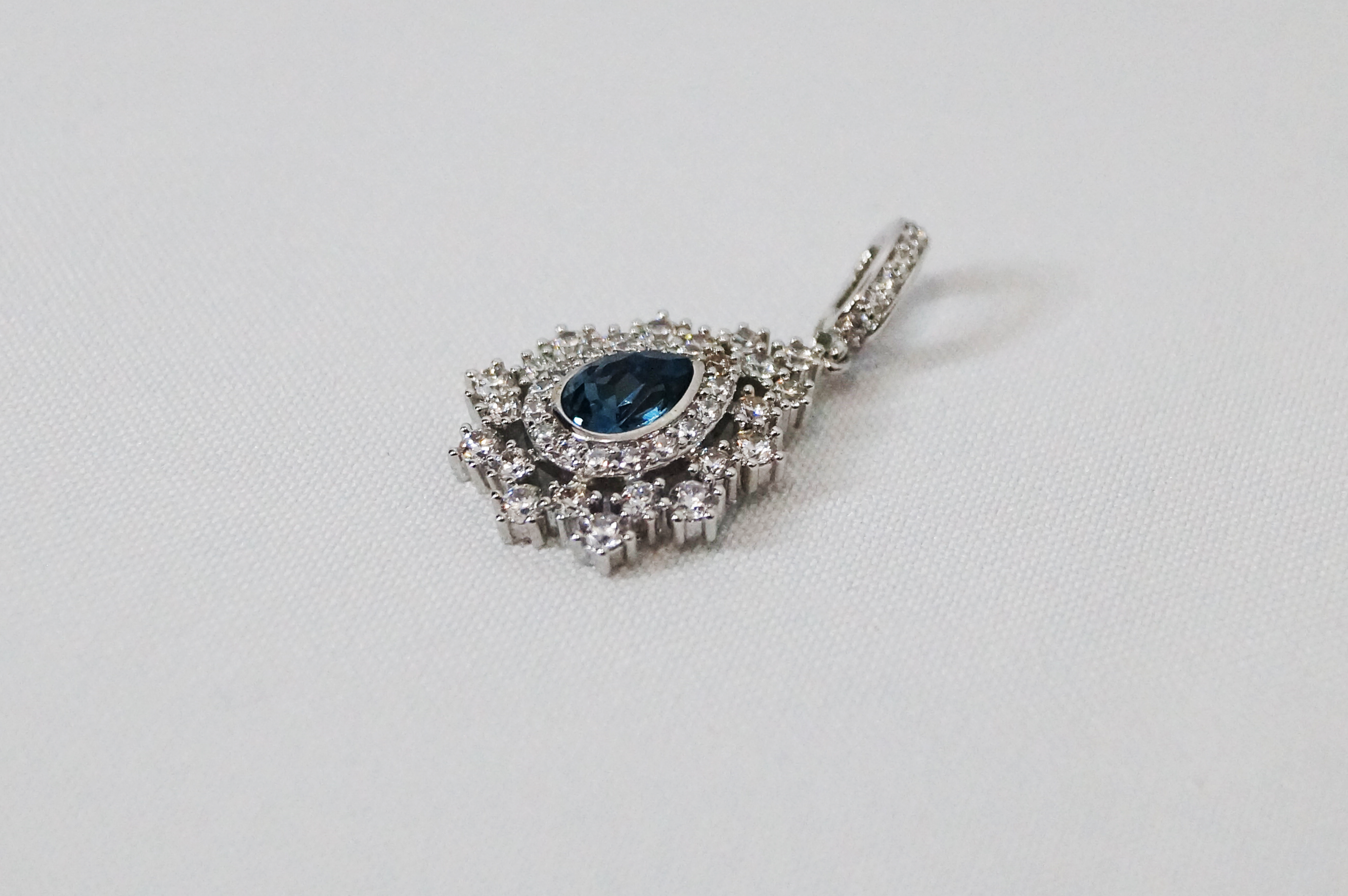 colgante elegante  para mujer