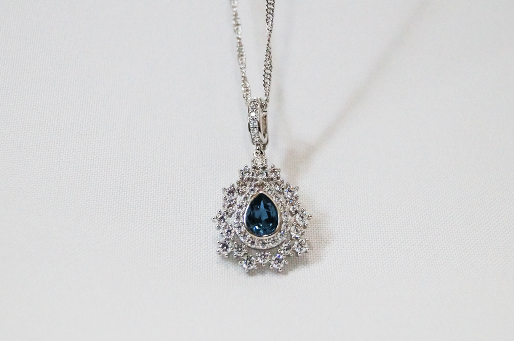 colgante elegante  para mujer