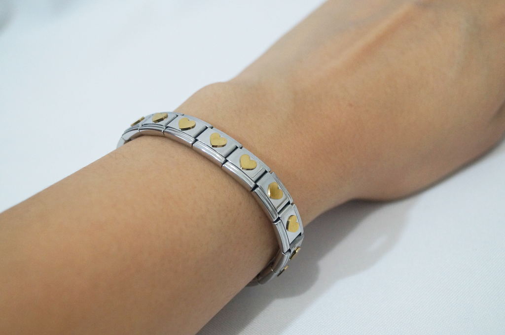 Pulsera bicolor con de talles de moda corazón